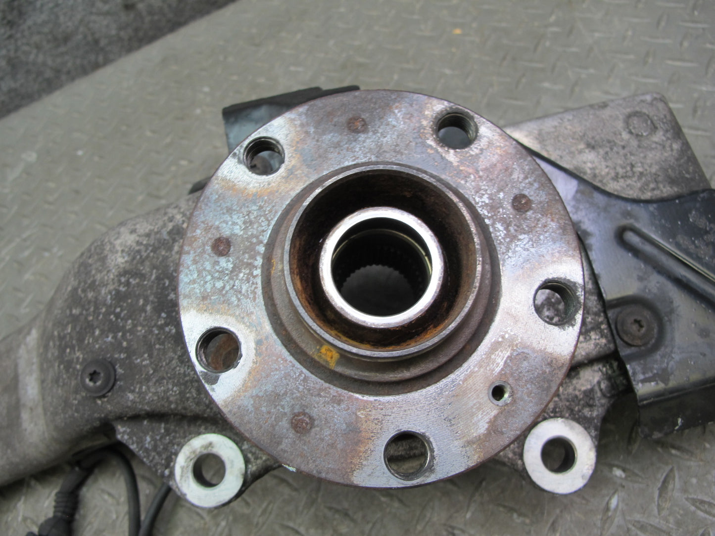 03-10 Bentley Continental AWD Front Right Spindle Knuckle Wheel Hub Bearing 37k!