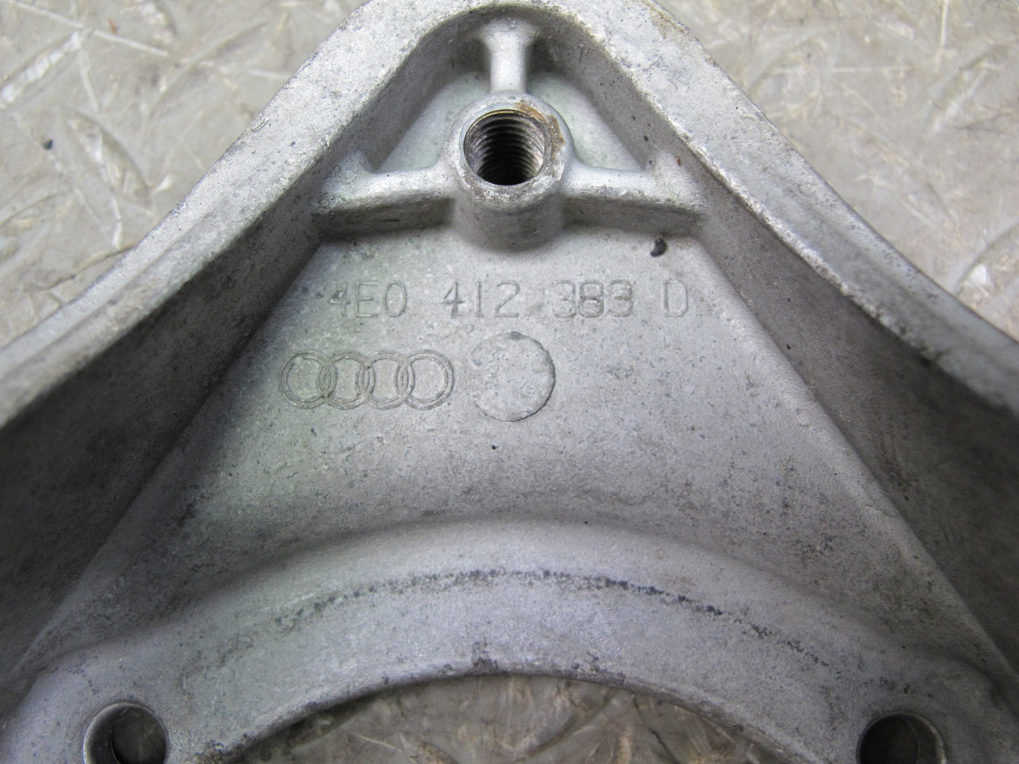 03-10 Bentley Continental GTC GT Flying Spur Front Strut Shock Mount Support