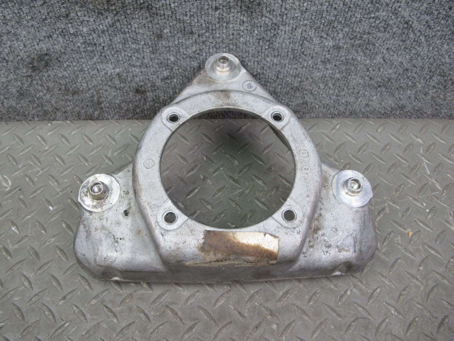 03-10 Bentley Continental GTC GT Flying Spur Front Strut Shock Mount Support