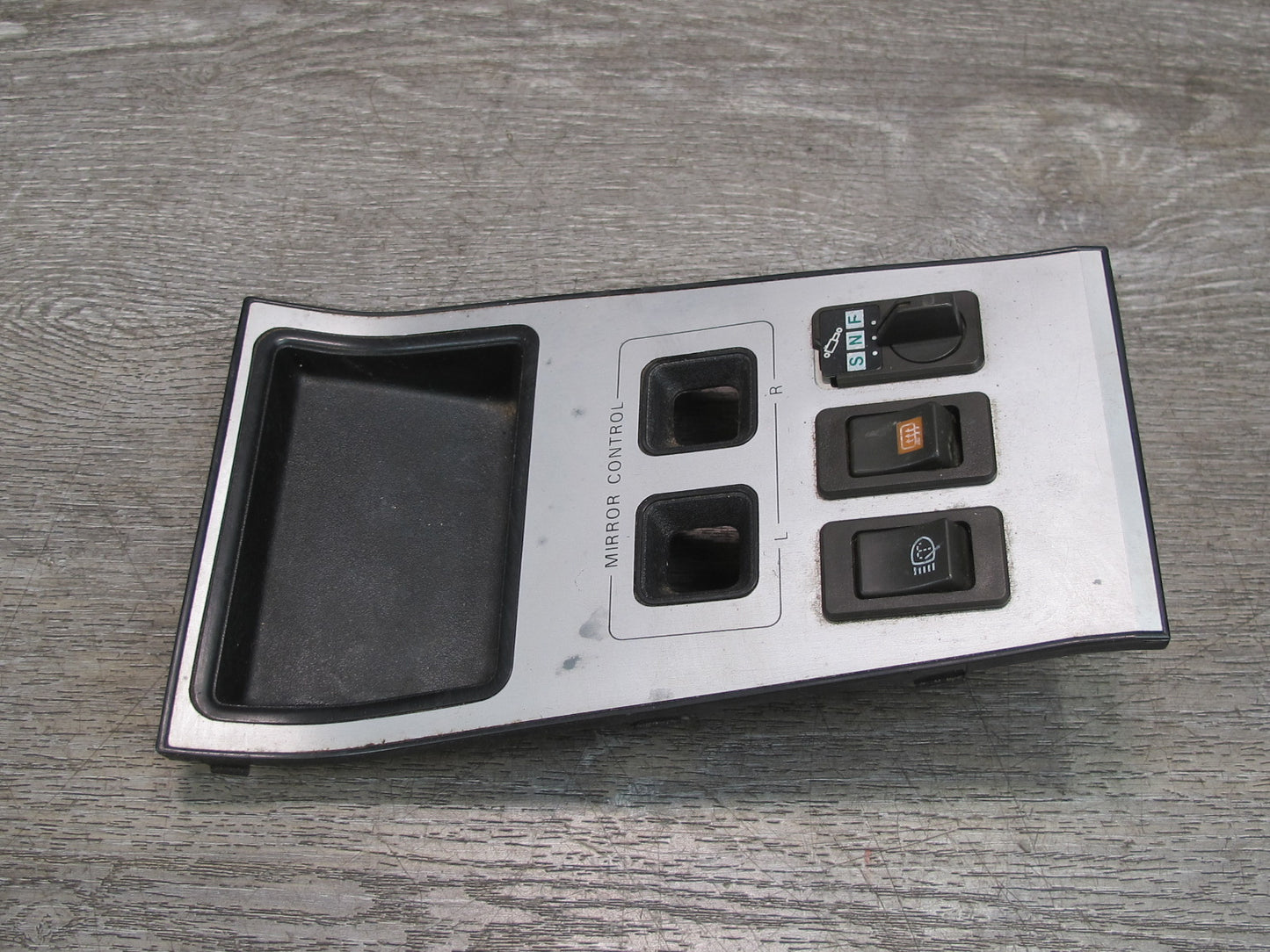 84-89 Nissan 300ZX Z31 Turbo Center Console Trim Panel w Switches OEM