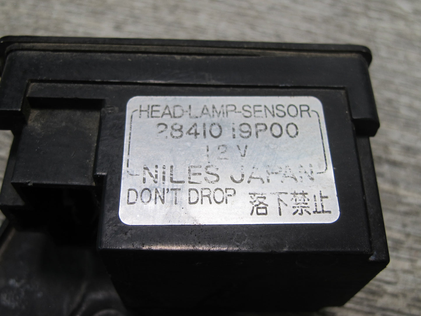 84-86 Nissan Z31 300ZX 2+0 Headlight Lamp Sensor Module 28410-19P00 OEM