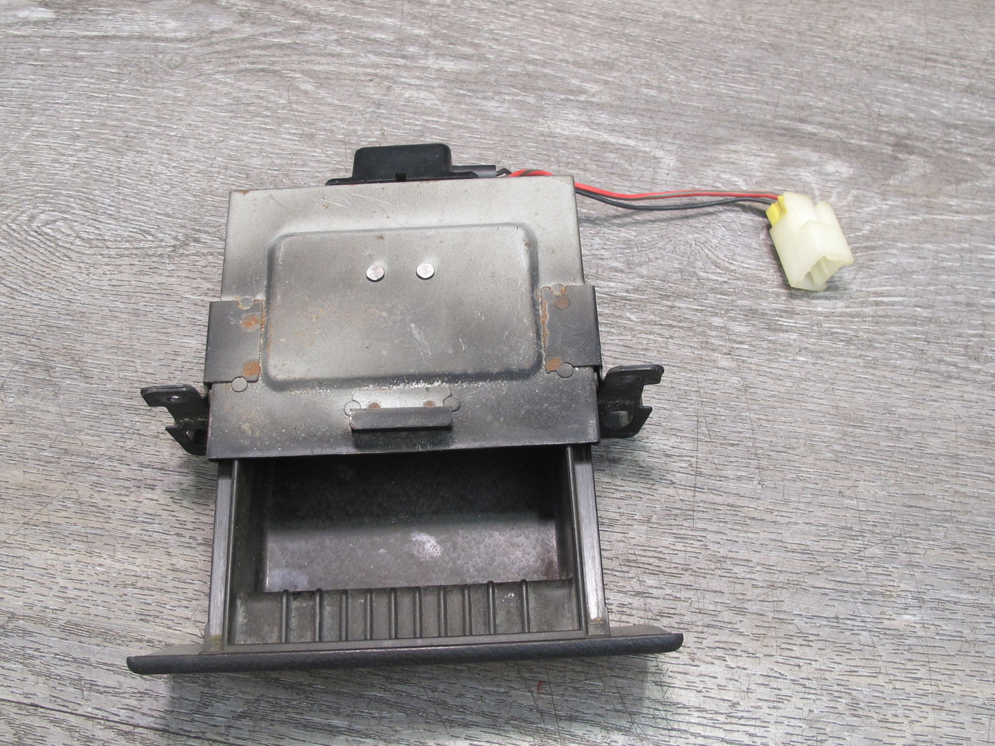 84-89 Nissan Z31 300ZX Front Center Console Ash Tray Black OEM