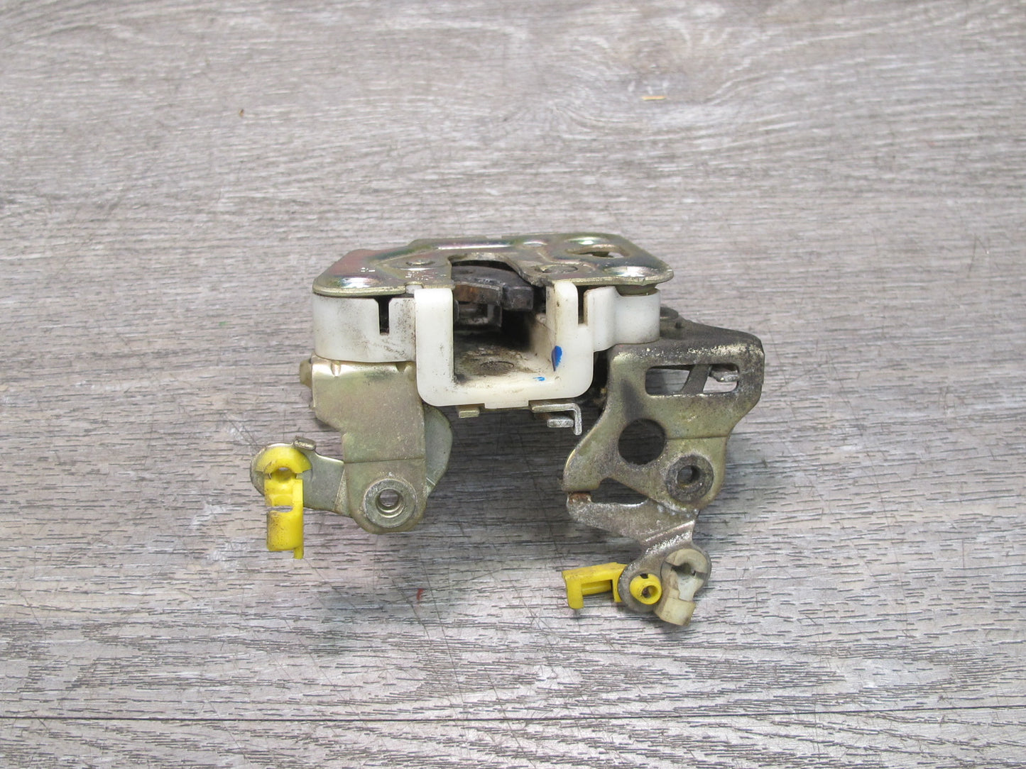 85-86 Nissan Z31 300ZX 2+0 Right Passenger Door Lock Latch Actuator OEM