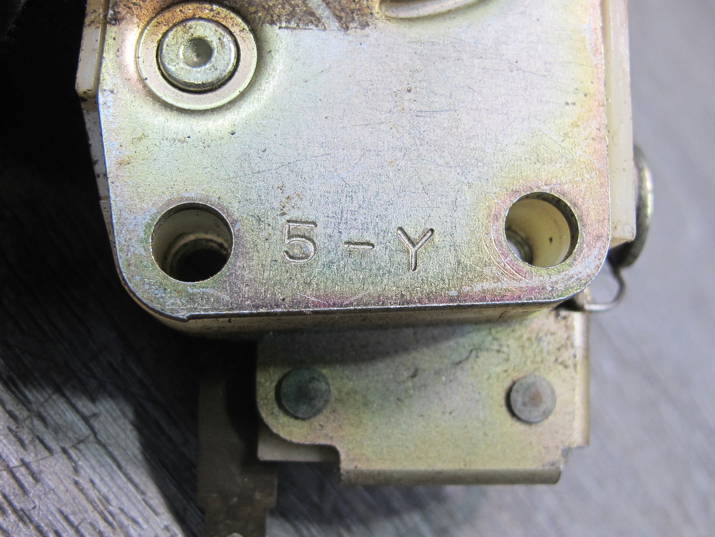 84-86 Nissan Z31 300ZX 2+0 Rear Trunk Lock Latch Actuator OEM