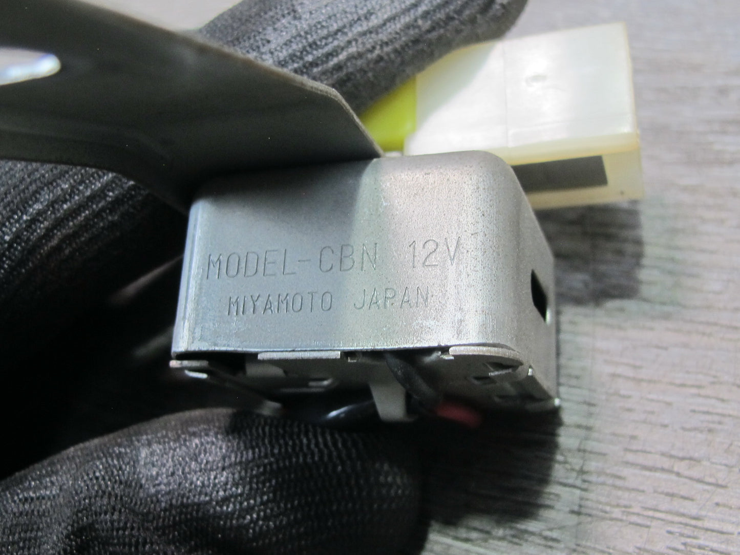 84-86 Nissan Z31 300ZX Buzzer Parking Alarm Module 24841-01P00 OEM