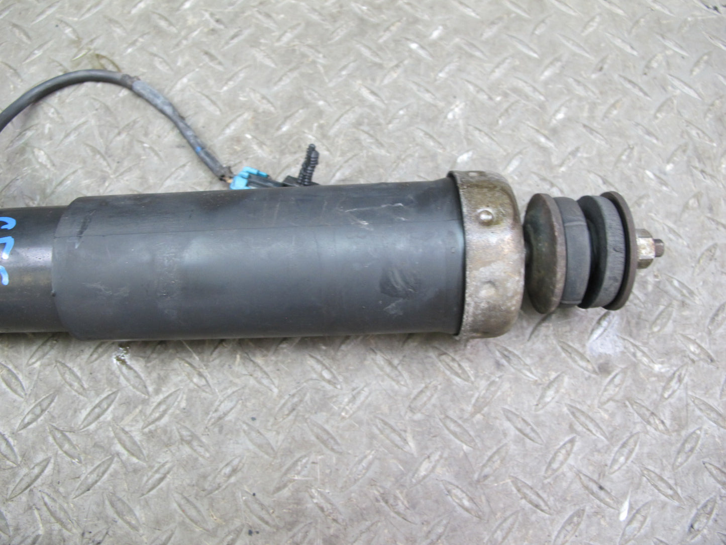 97-02 Chevrolet Corvette C5 Front Left Right Strut Shock Active Damping Set OEM