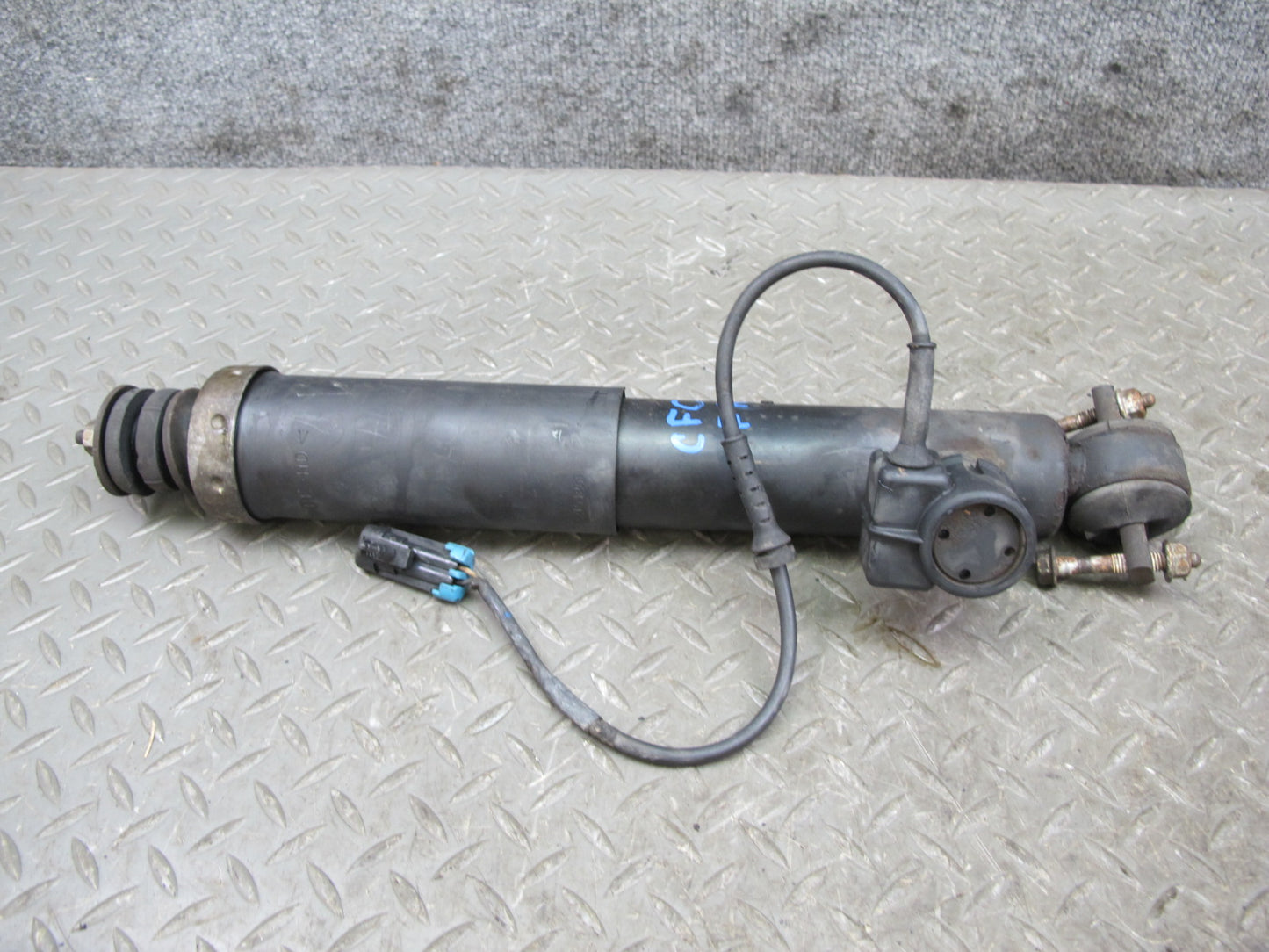 97-02 Chevrolet Corvette C5 Front Left Right Strut Shock Active Damping Set OEM