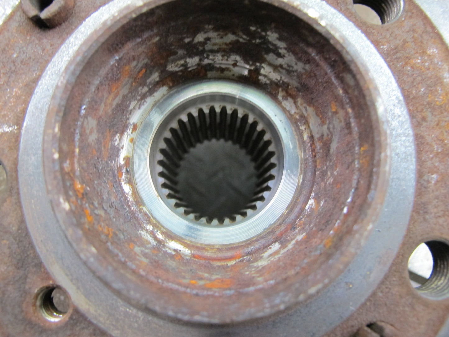 2012-2019 Mercedes W166 ML GLE Front Left Spindle Knuckle Wheel Hub Bearing