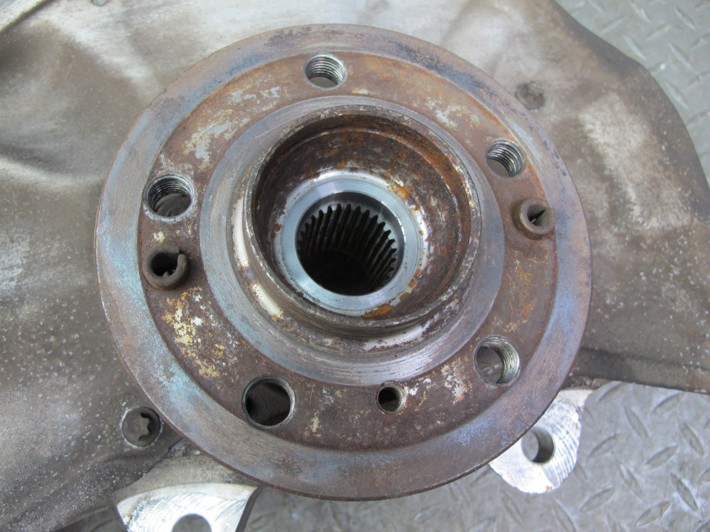 2012-2019 Mercedes W166 ML GLE Front Right Spindle Knuckle Wheel Hub Bearing