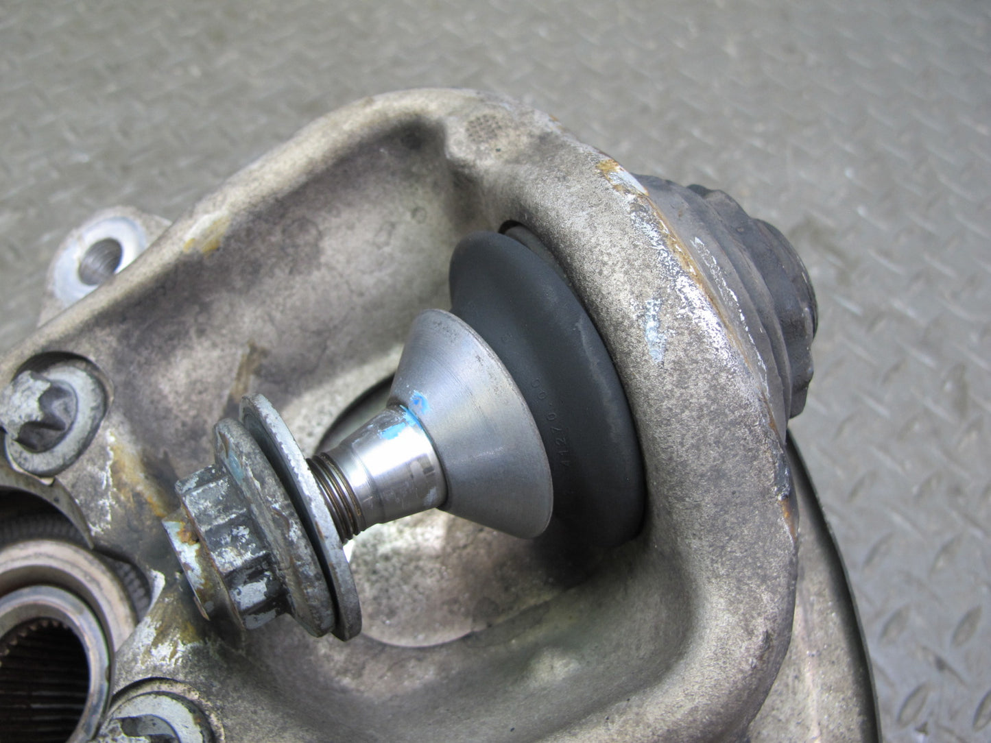 2012-2019 Mercedes W166 ML GLE Front Right Spindle Knuckle Wheel Hub Bearing