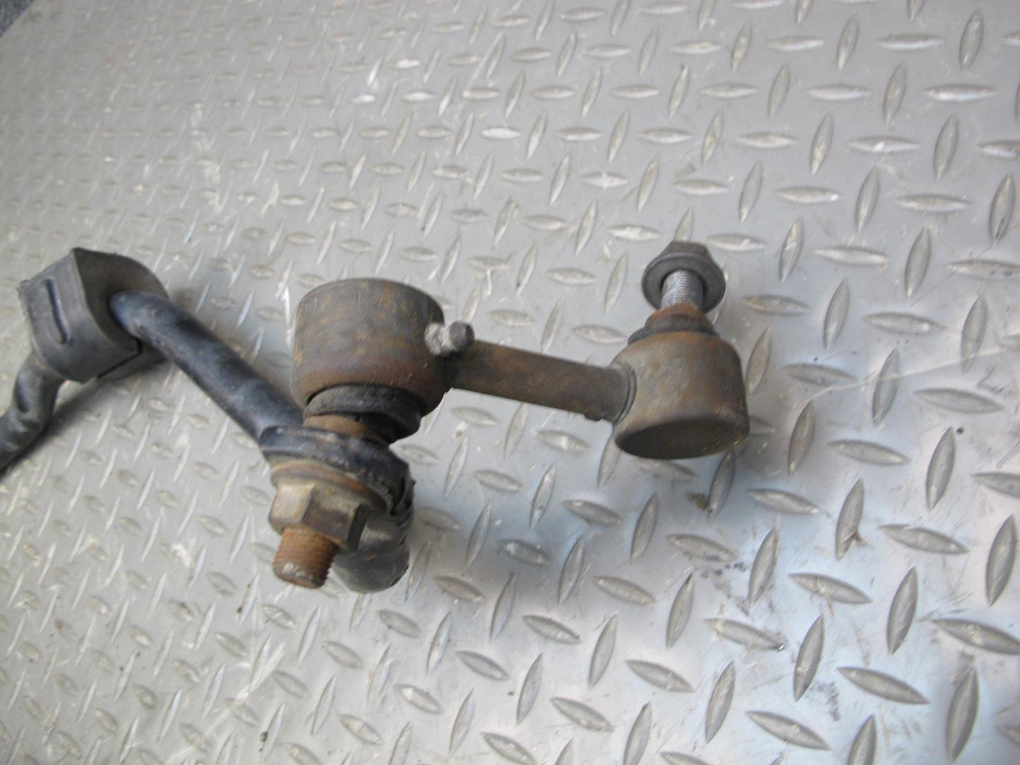 97-04 Chevrolet Corvette C5 Front Stabilizer Sway Bar w Links OEM