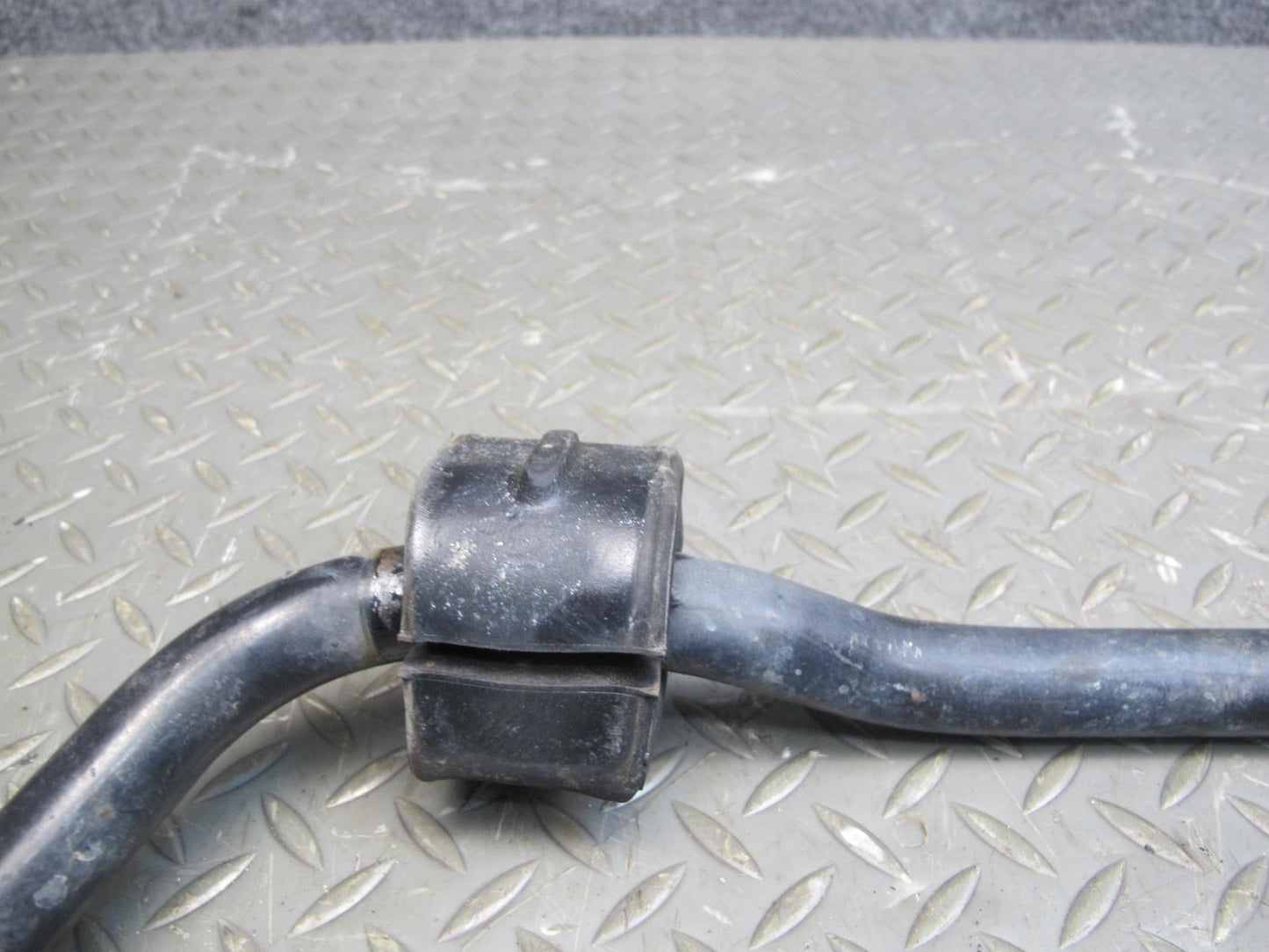 97-04 Chevrolet Corvette C5 Front Stabilizer Sway Bar w Links OEM