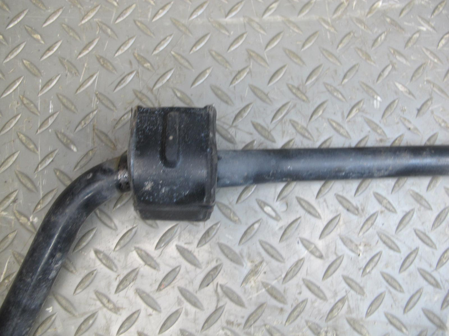 97-04 Chevrolet Corvette C5 Front Stabilizer Sway Bar w Links OEM