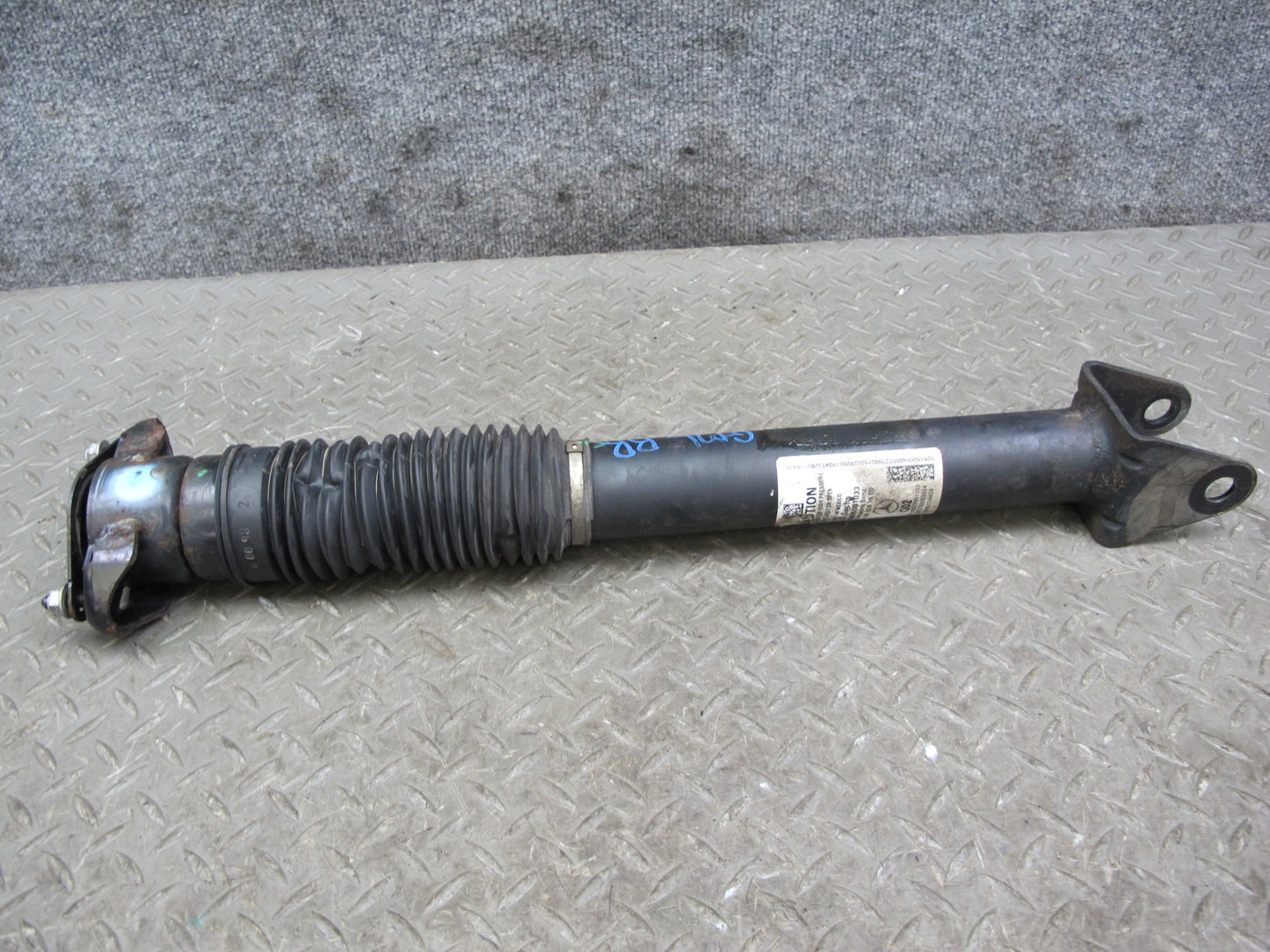 2012-2019 Mercedes W166 ML GLE Rear Left & Right Side Shock Strut Absorber Set
