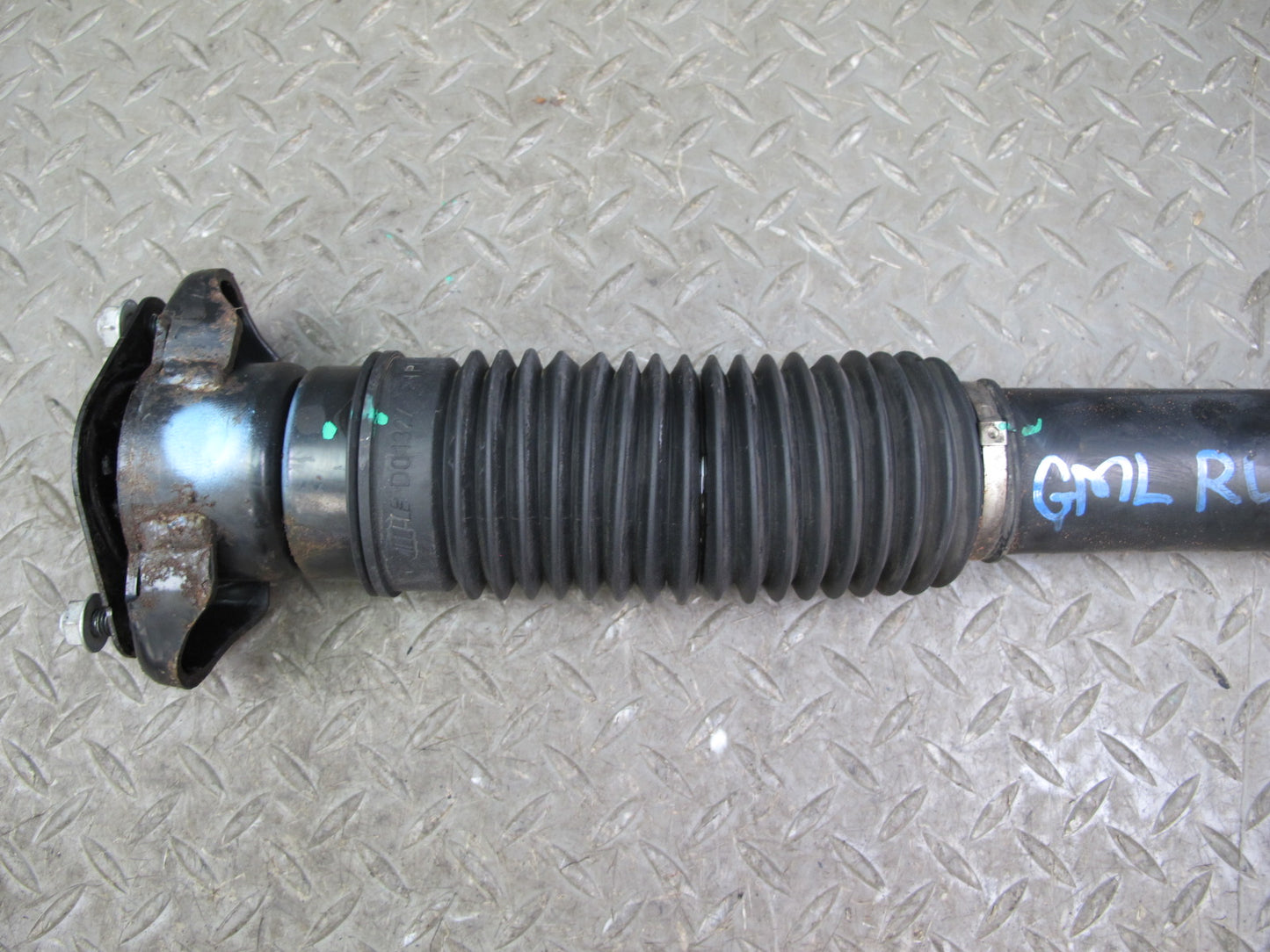 2012-2019 Mercedes W166 ML GLE Rear Left & Right Side Shock Strut Absorber Set