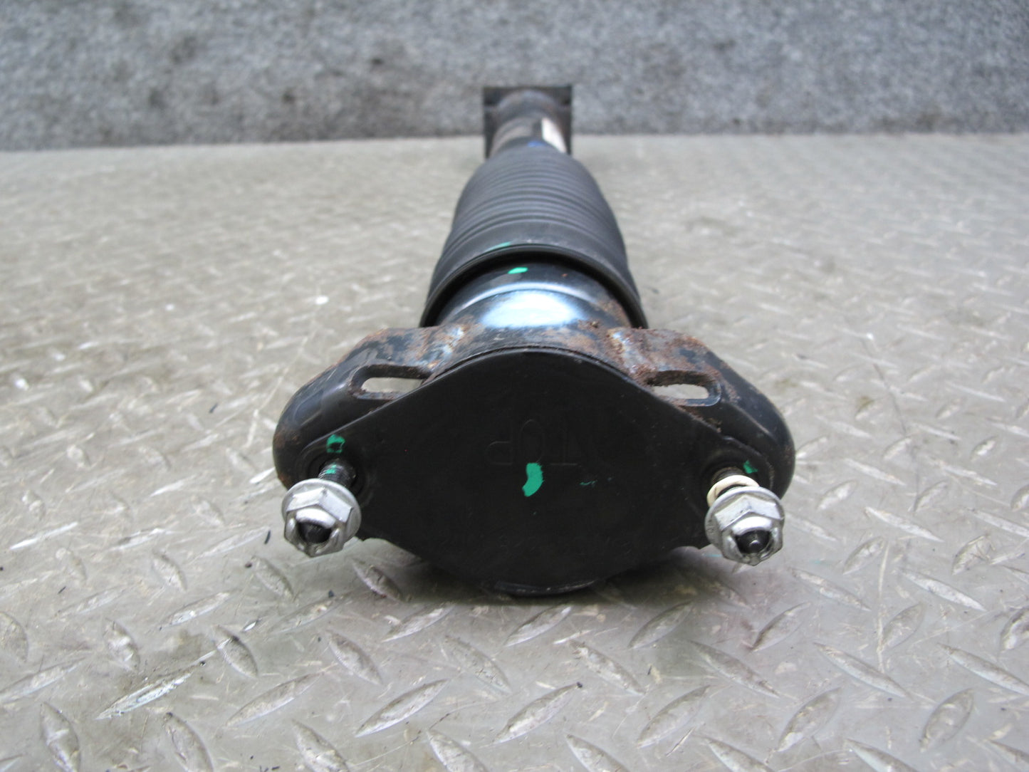 2012-2019 Mercedes W166 ML GLE Rear Left & Right Side Shock Strut Absorber Set