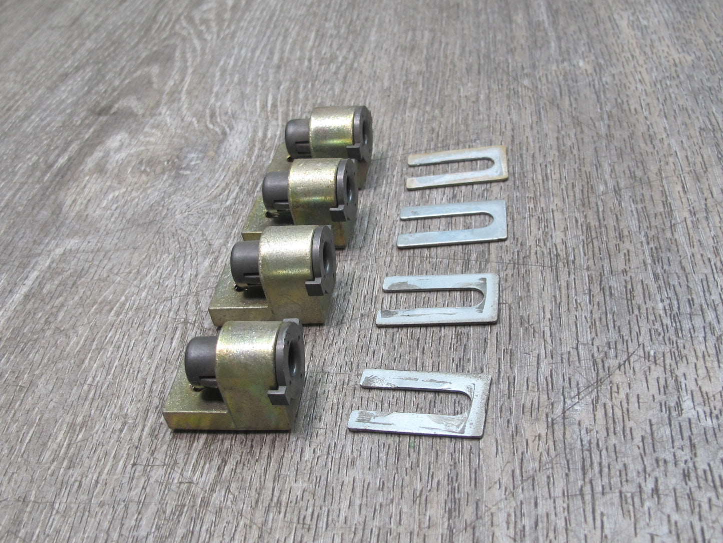 90-96 Nissan Z32 300ZX 2+0 T-top Roof Lock Unlock Guide Bracket Set OEM