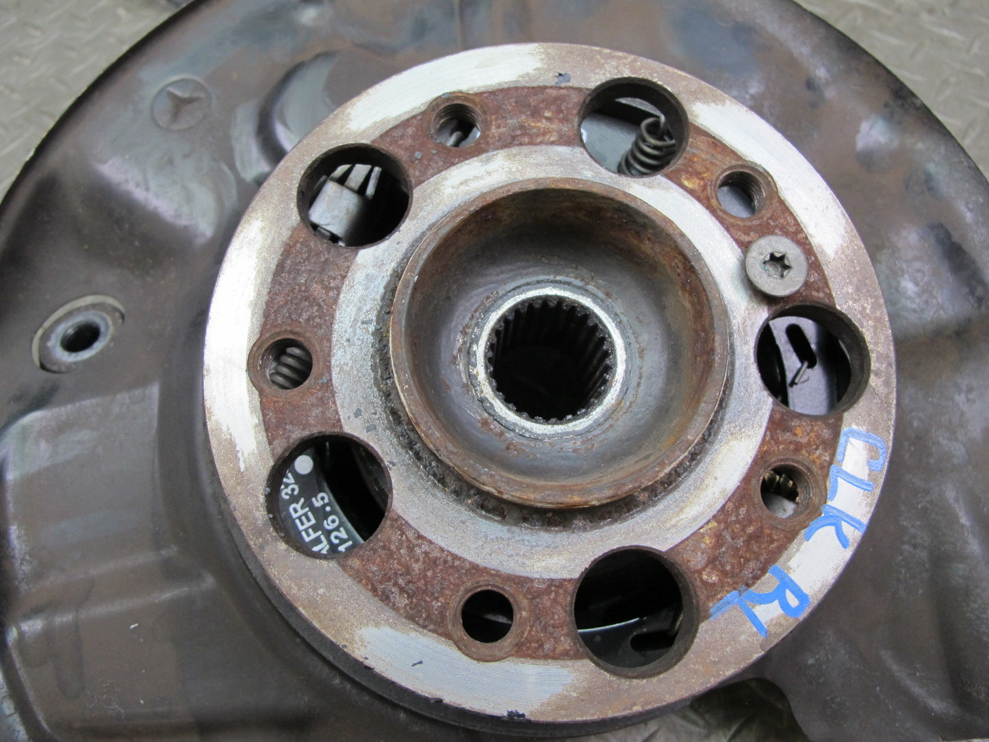 05-11 Mercedes R171 Slk-class Rear Left Spindle Knuckle Wheel Hub Bearing OEM