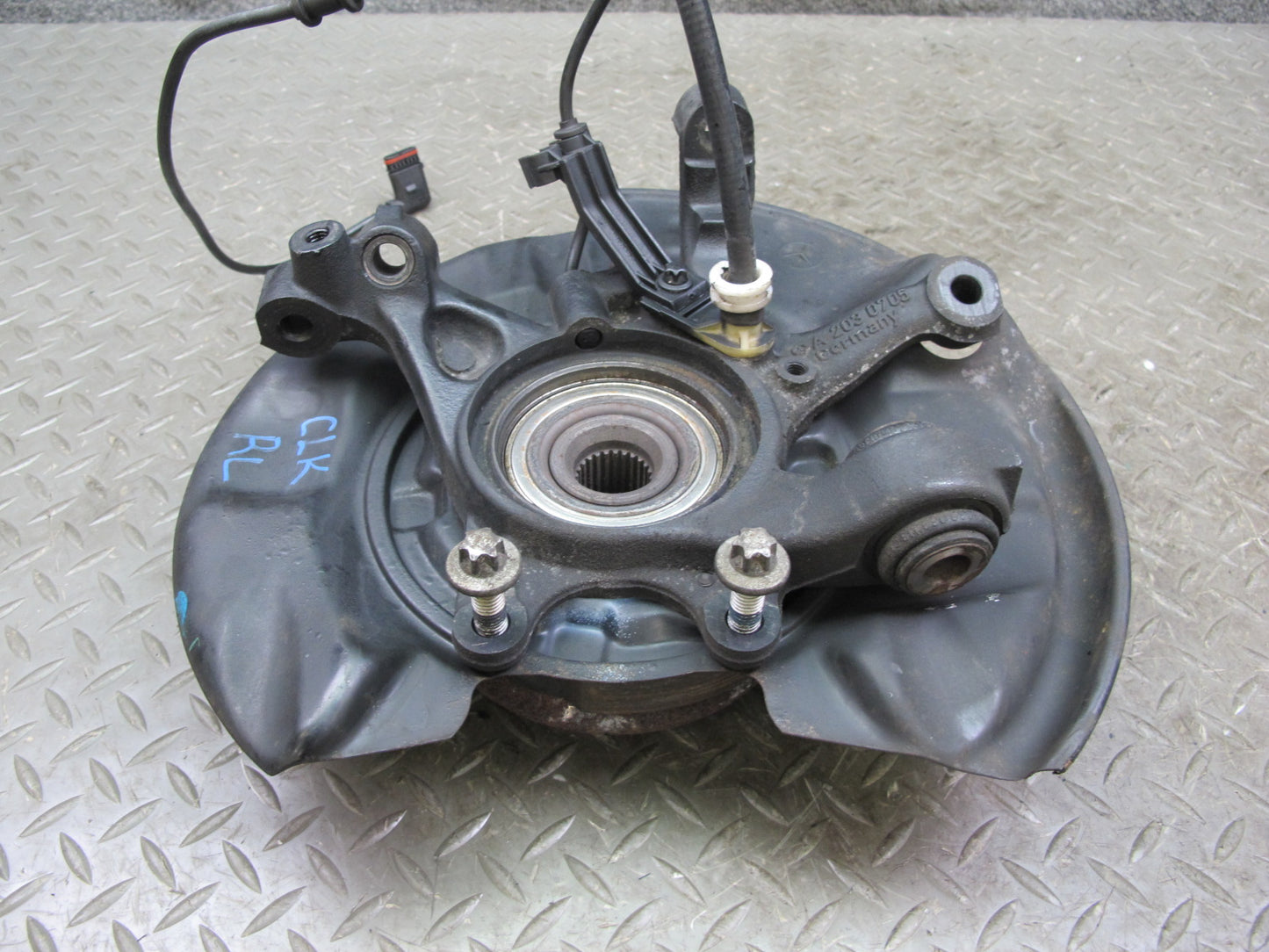 05-11 Mercedes R171 Slk-class Rear Left Spindle Knuckle Wheel Hub Bearing OEM