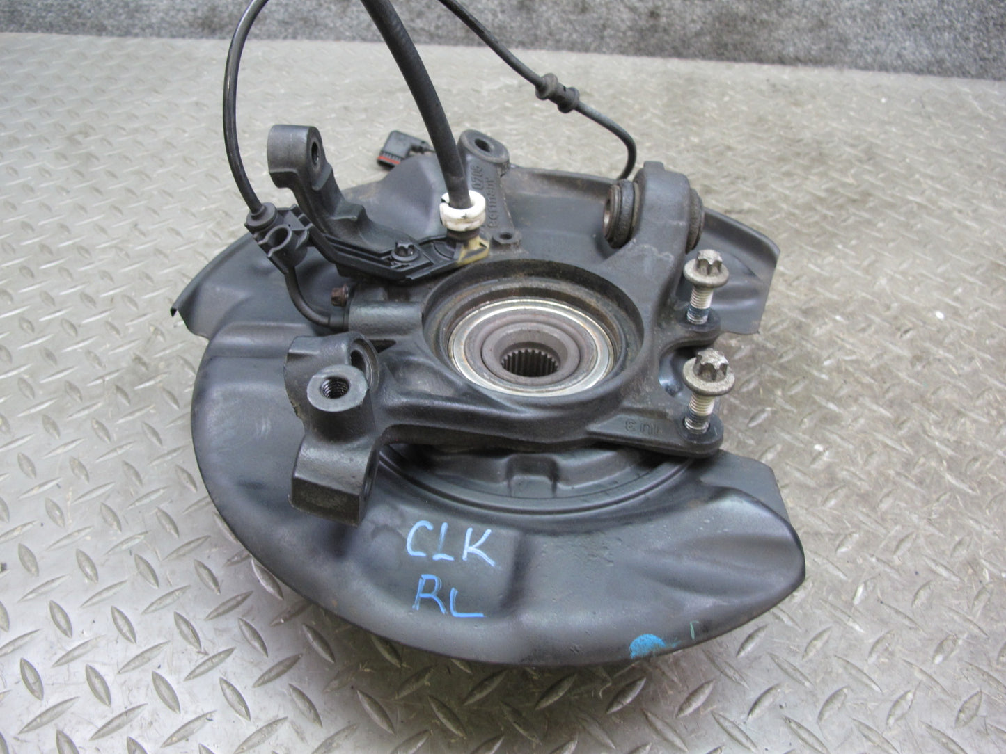 05-11 Mercedes R171 Slk-class Rear Left Spindle Knuckle Wheel Hub Bearing OEM