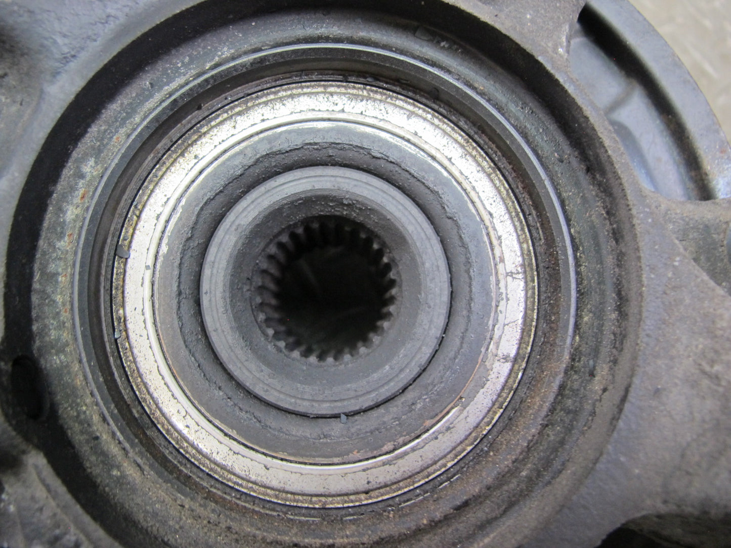 05-11 Mercedes R171 Slk-class Rear Left Spindle Knuckle Wheel Hub Bearing OEM