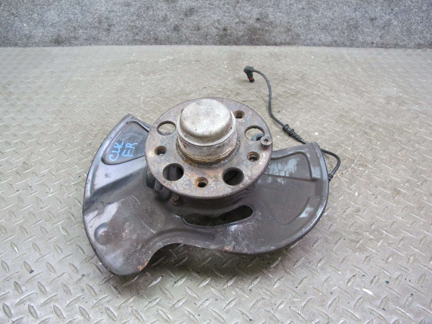 05-11 Mercedes R171 Slk-class Front Right Spindle Knuckle Wheel Hub Bearing OEM
