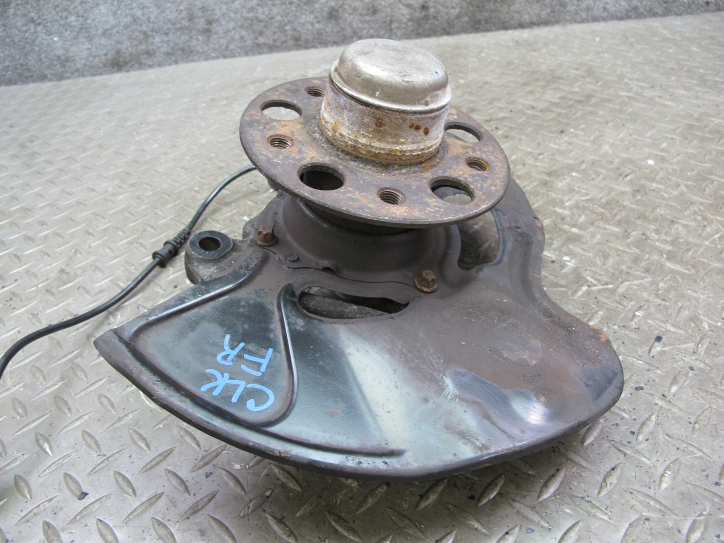05-11 Mercedes R171 Slk-class Front Right Spindle Knuckle Wheel Hub Bearing OEM