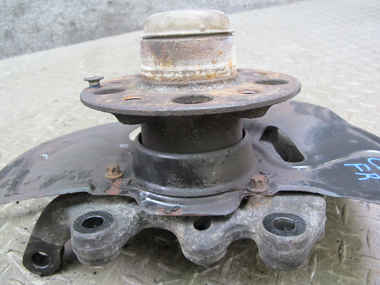 05-11 Mercedes R171 Slk-class Front Right Spindle Knuckle Wheel Hub Bearing OEM