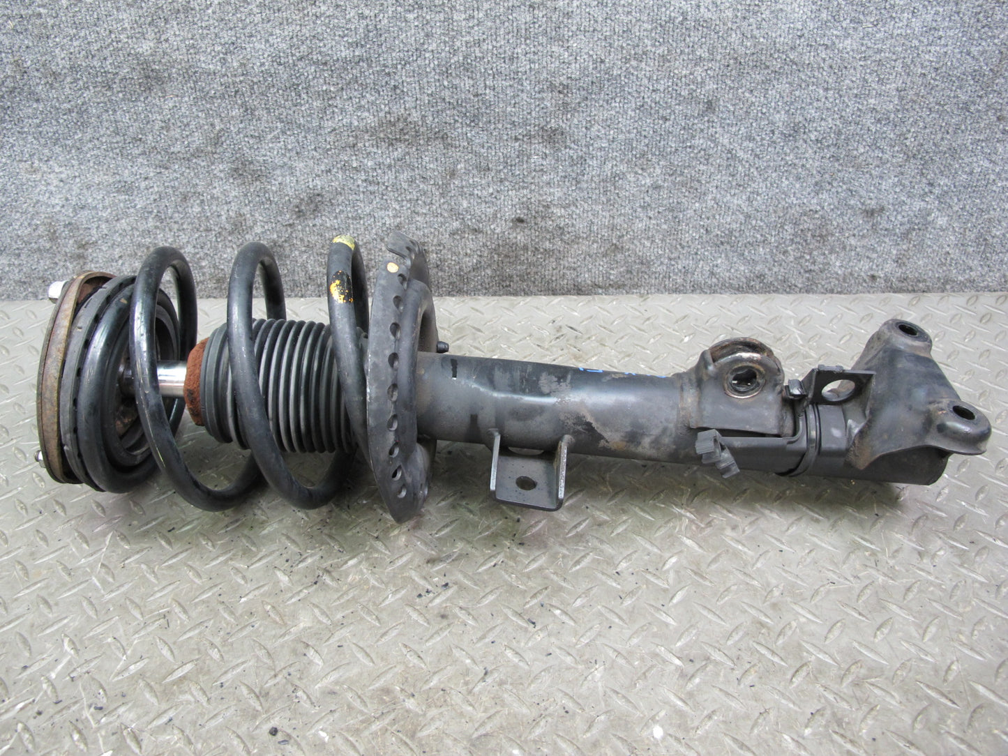 05-07 Mercedes R171 SLK55 AMG Set of 2 Front Right Left Strut Shock Absorber OEM