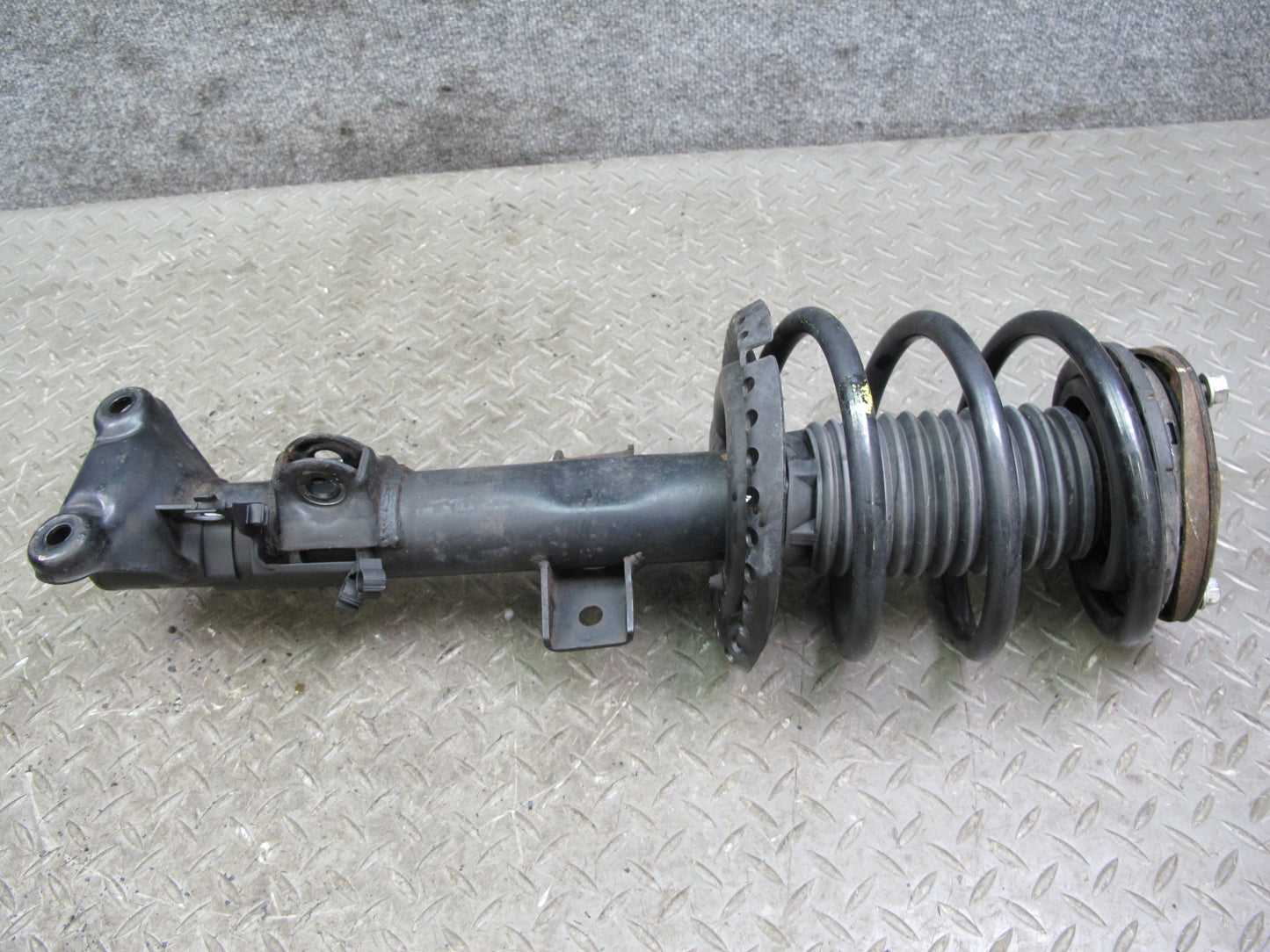 05-07 Mercedes R171 SLK55 AMG Set of 2 Front Right Left Strut Shock Absorber OEM