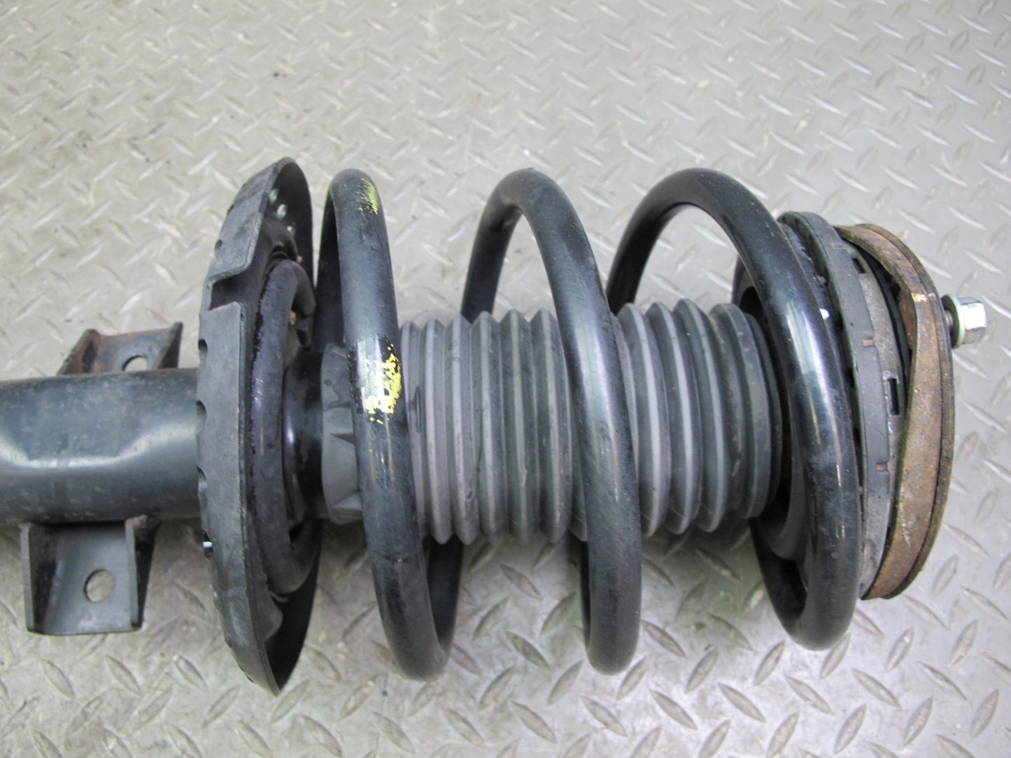 05-07 Mercedes R171 SLK55 AMG Set of 2 Front Right Left Strut Shock Absorber OEM