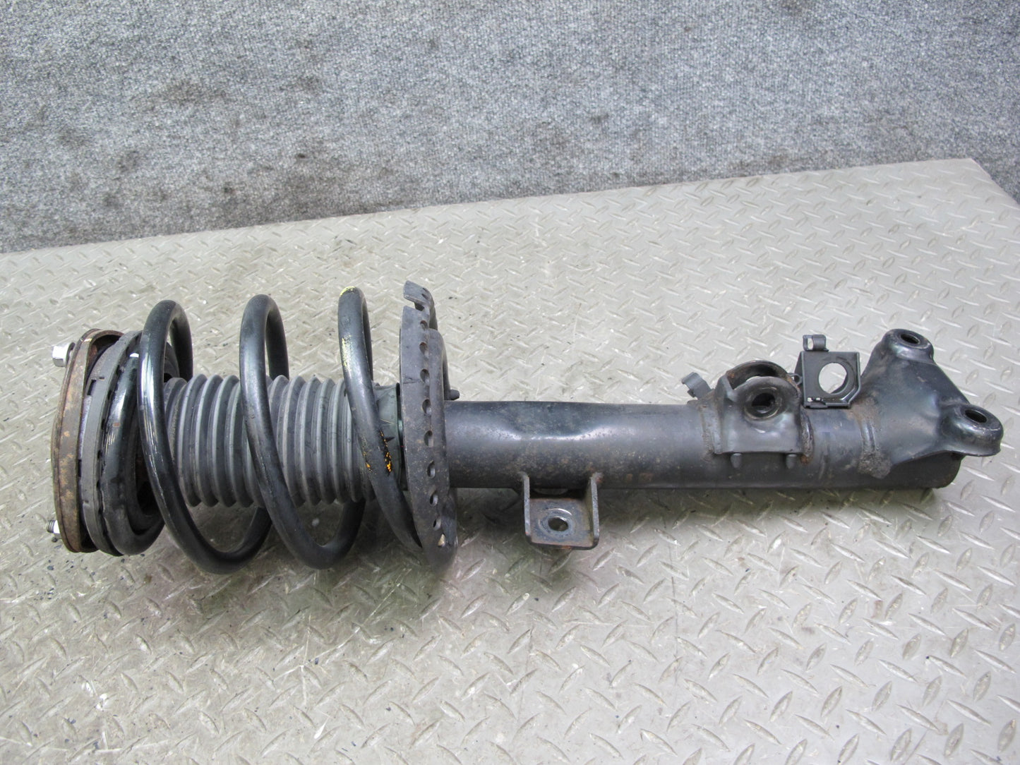 05-07 Mercedes R171 SLK55 AMG Set of 2 Front Right Left Strut Shock Absorber OEM