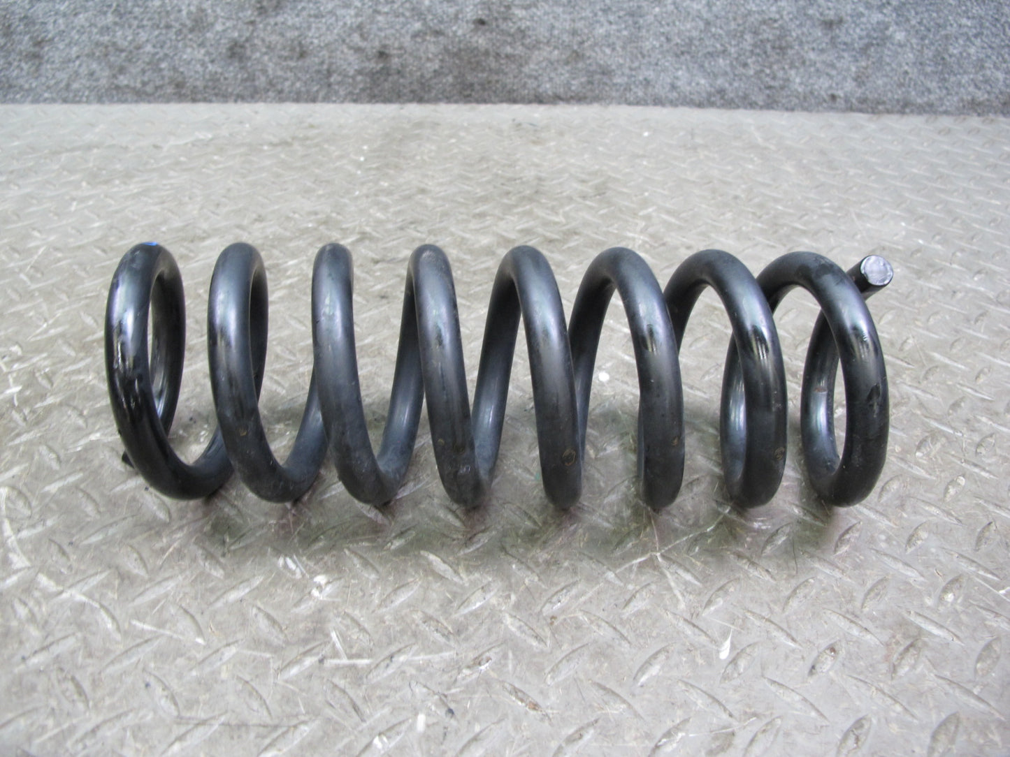 05-11 Mercedes R171 SLK55 AMG Set of 2 Rear Left & Right Strut Coil Spring OEM