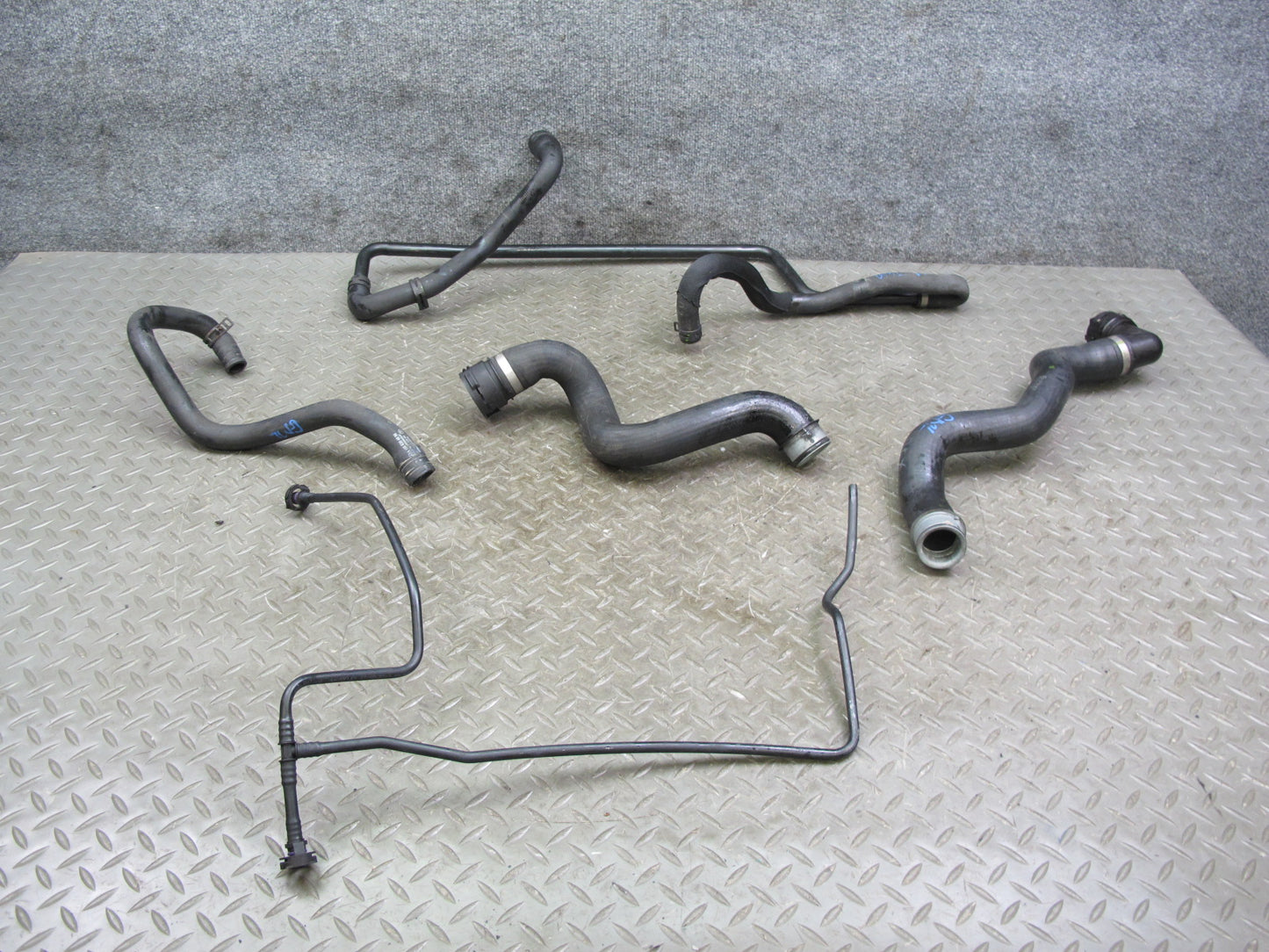 2012-2015 Mercedes W166 ML350 Bluetec Diesel Radiator Coolant Hose Pipe Line Set
