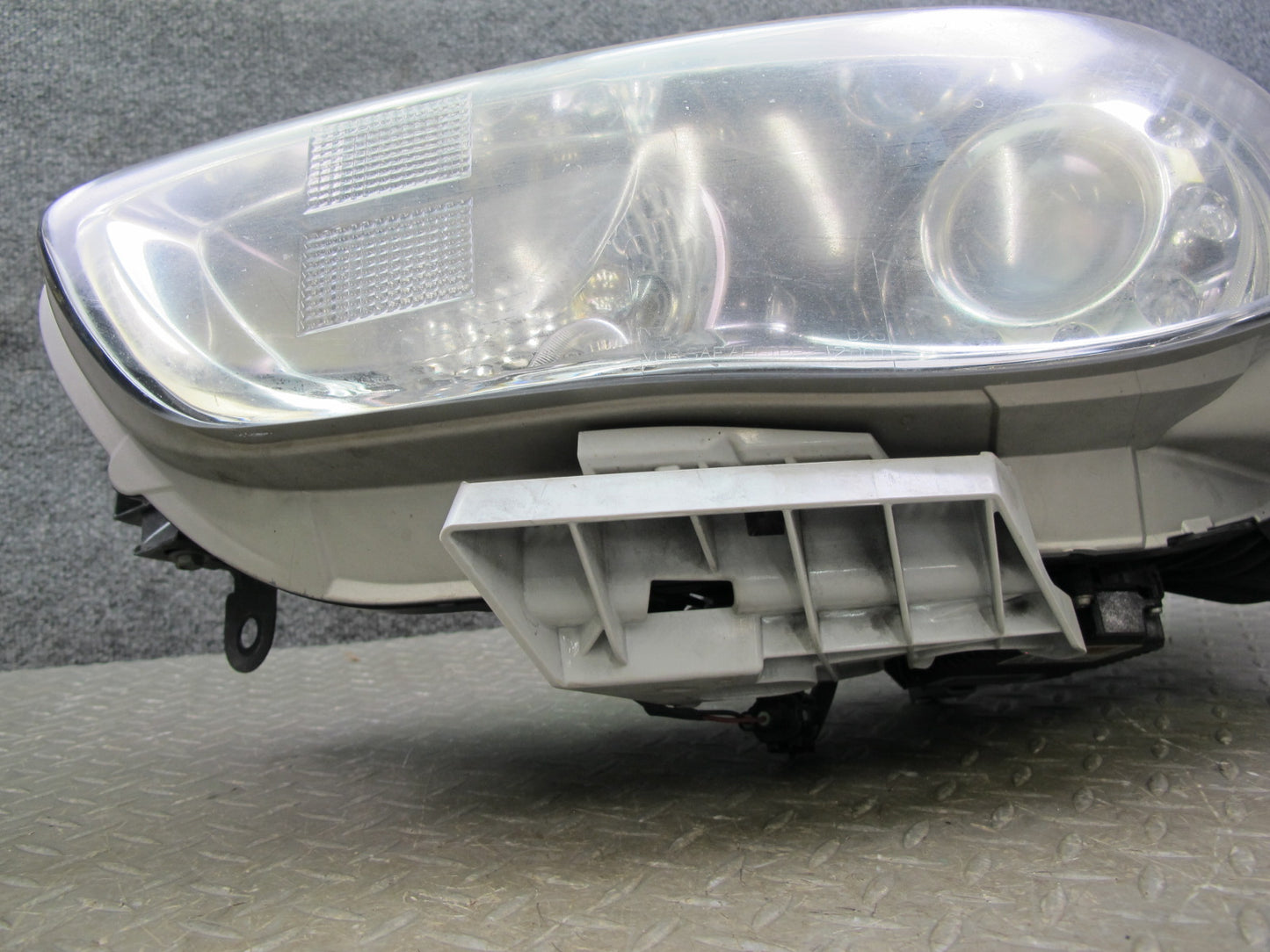 2013-2015 Infiniti JX35 QX60 Front Left Xenon HID Headlight Lamp W/ Ballast