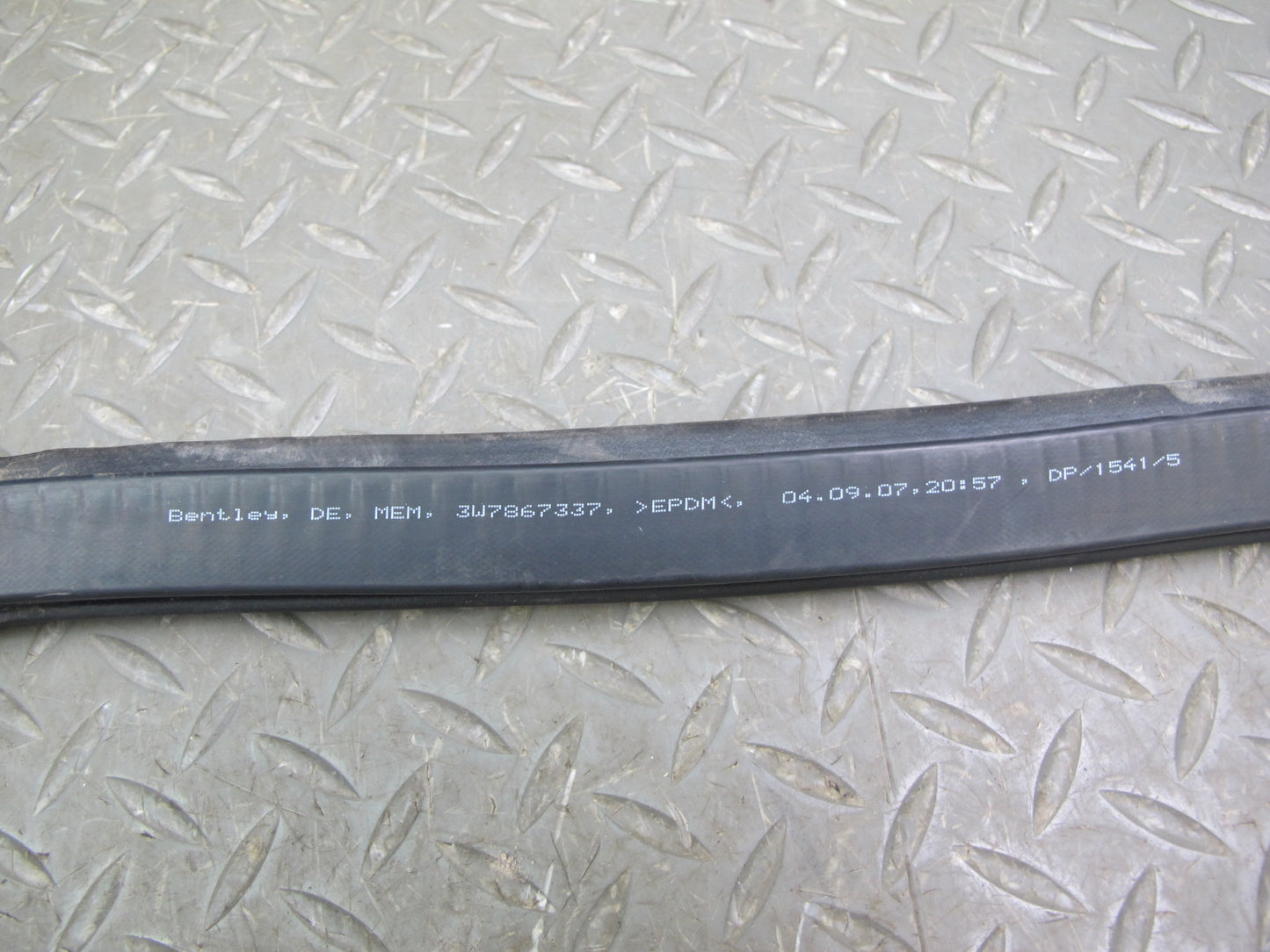 07-11 Bentley Continental GTC A Pillar & Door Weatherstrip Rubber Seal Set