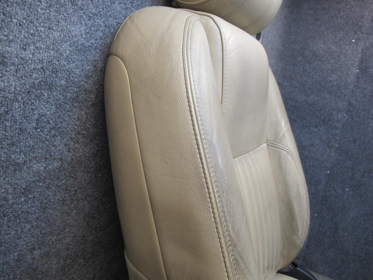 02-05 Ford Thunderbird Set of 2 Front Left & Right Power Heated Leather Seat OEM