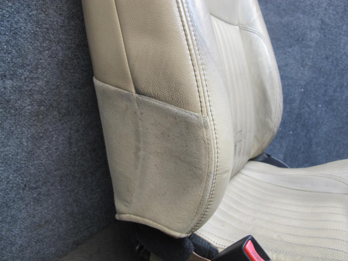 02-05 Ford Thunderbird Set of 2 Front Left & Right Power Heated Leather Seat OEM