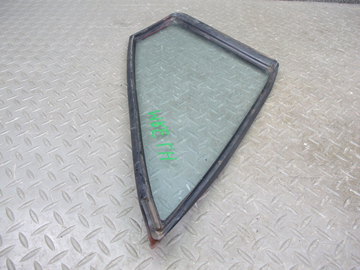 88-91 Mazda FC3S RX7 Convertible Front Left Driver Door Vent Glass Window OEM