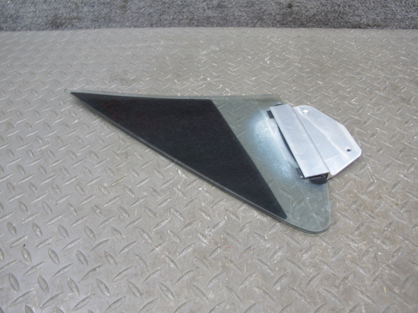 07-10 Bentley Continental GTC Front Right Door Vent Glass Window 3W7845114A