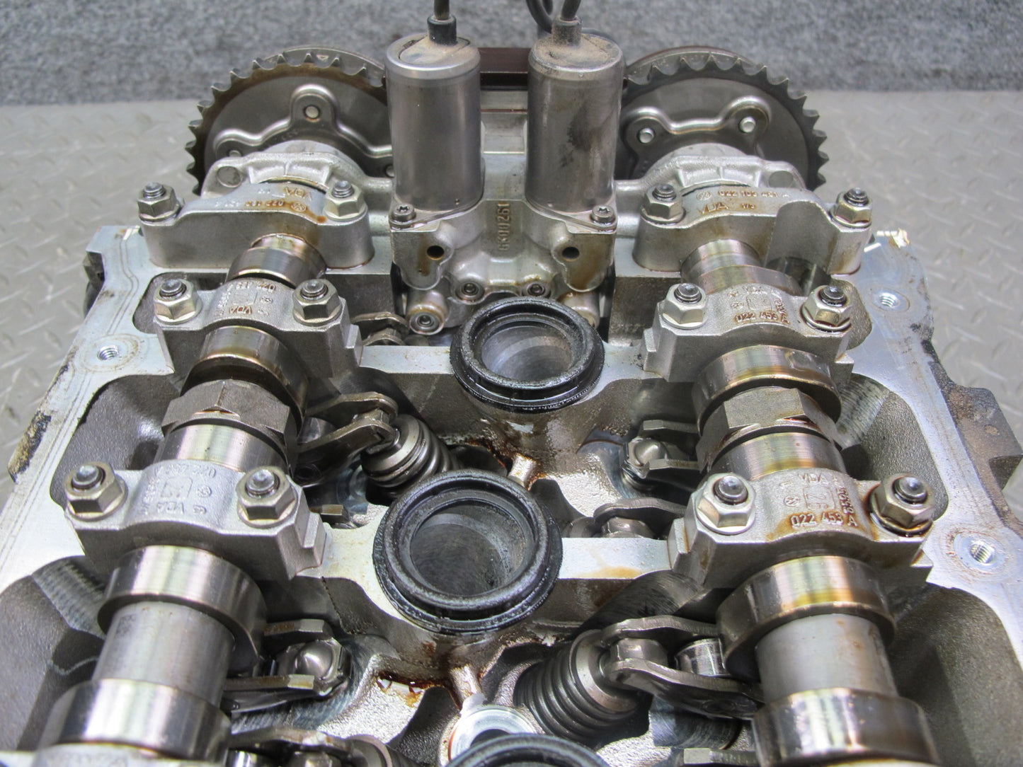 03-10 Bentley Continental GTC GT 6.0L Engine Left Cylinder Head w Camshafts 37k