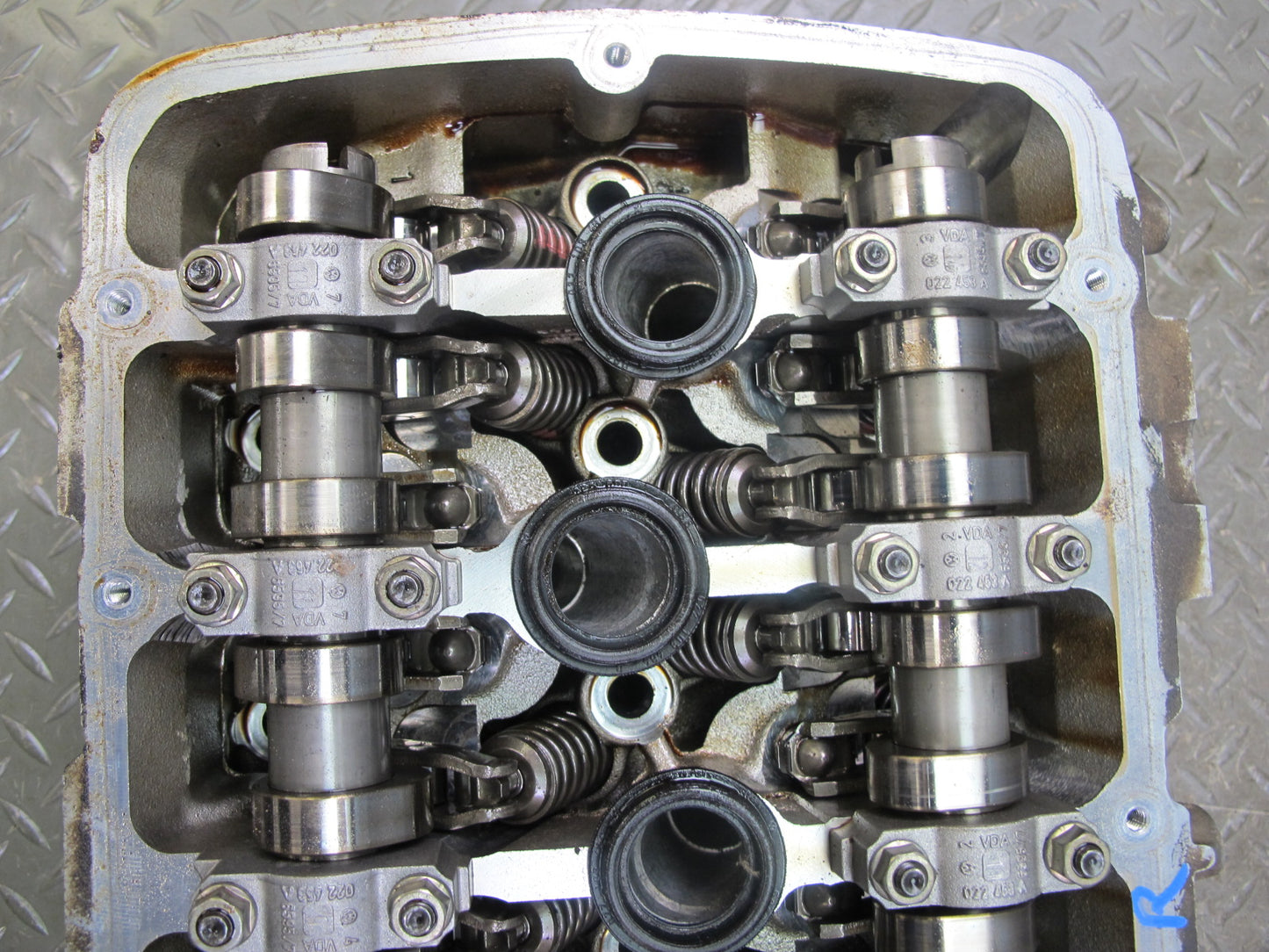 03-10 Bentley Continental GTC GT 6.0L Engine Right Cylinder Head w Camshafts 37k