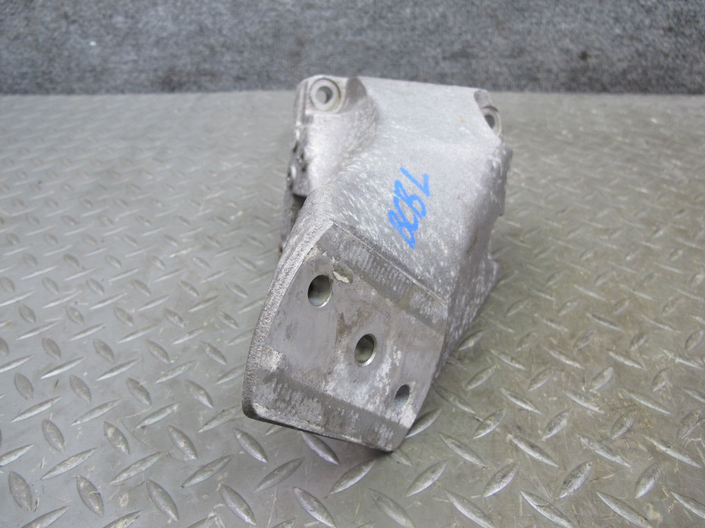 03-10 Bentley Continental 6.0L Left & Right Engine Mount Bracket Set of 2