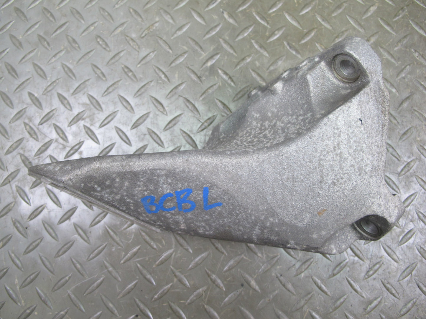03-10 Bentley Continental 6.0L Left & Right Engine Mount Bracket Set of 2