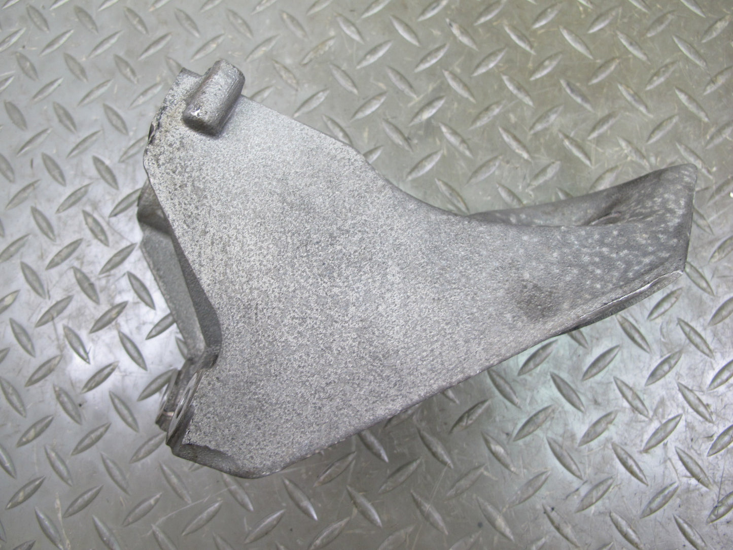 03-10 Bentley Continental 6.0L Left & Right Engine Mount Bracket Set of 2