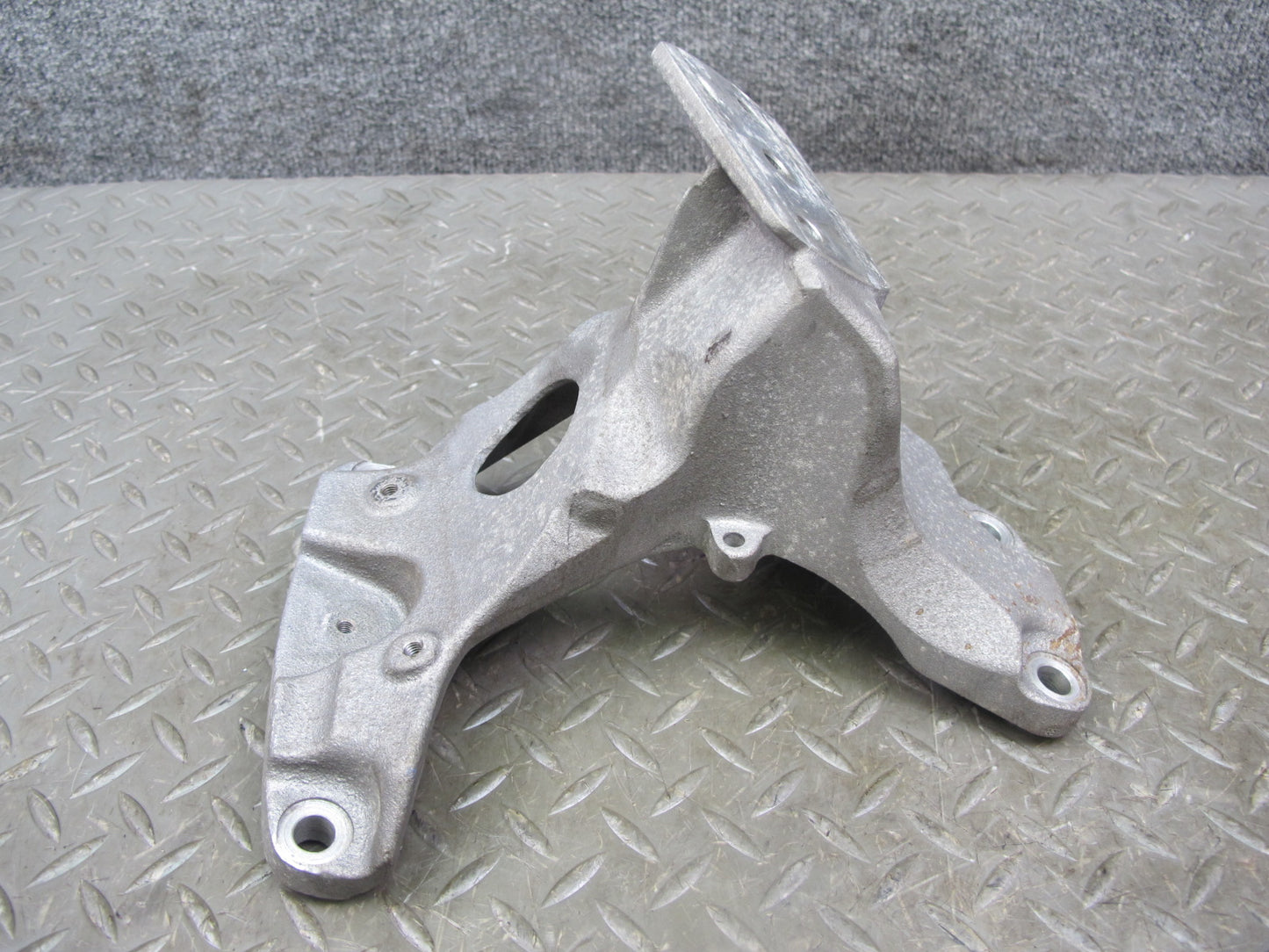 03-10 Bentley Continental 6.0L Left & Right Engine Mount Bracket Set of 2