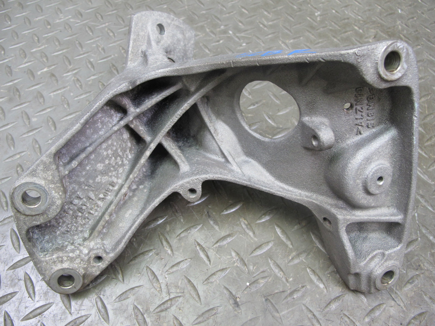 03-10 Bentley Continental 6.0L Left & Right Engine Mount Bracket Set of 2