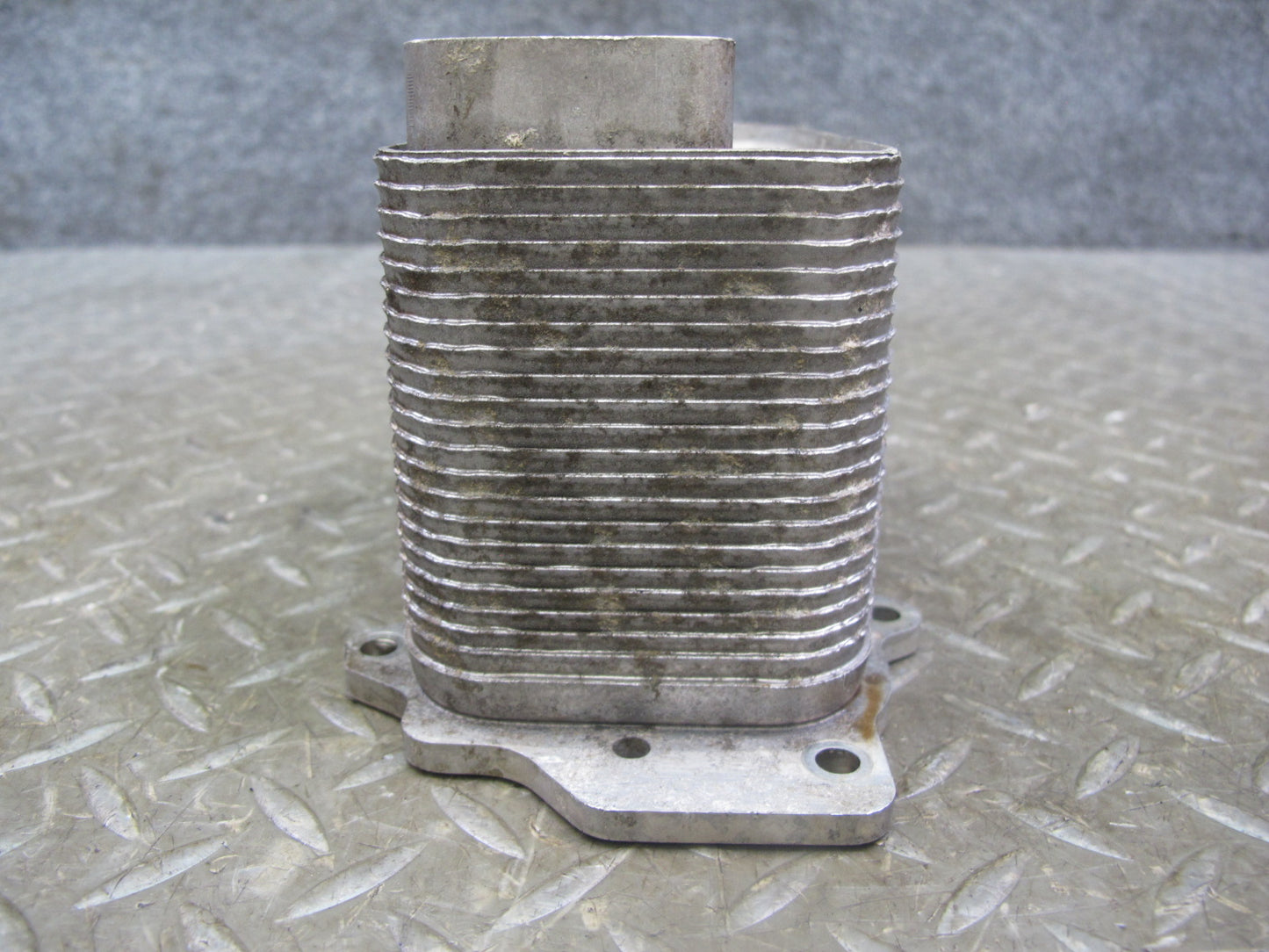 07-10 Bentley Continental GTC GT Engine Oil Cooler Heat Exchanger 07C117037K