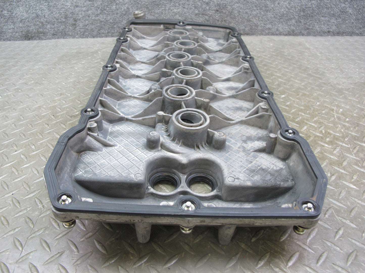03-12 Bentley Continental GTC GT 6.0L Engine Left Cylinder Head Valve Cover