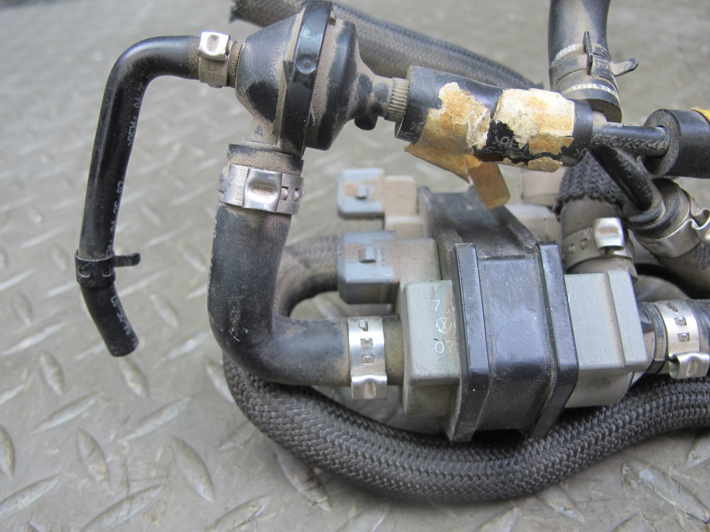 03-11 Bentley Continental GTC GT Flying Spur 6.0L Turbo Boost Solenoid Valve